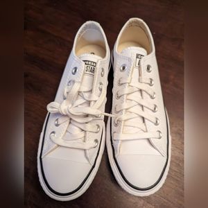 Converse chuck Taylor all star lift Oxford women's 6 men's 4